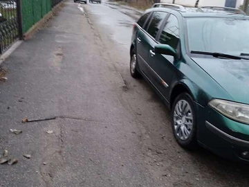 Авто Renault Laguna 2002 № 7889664