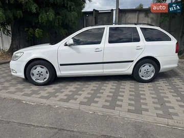 Авто Skoda Octavia 2012 № 7889673