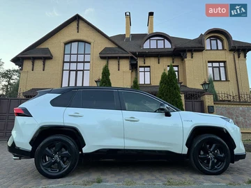 Авто Toyota Rav4 2018 № 7889723