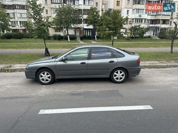 Авто Renault Laguna 2000 № 7890068