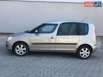 Авто Skoda Roomster 2009 № 7890091