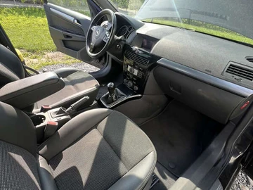 Авто Opel Astra 2007 № 7890124