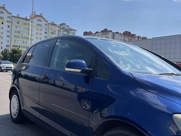 Авто Volkswagen Golf 2005 № 7890156