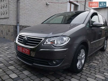 Авто Volkswagen Touran 2009 № 7890192