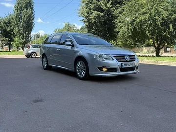 Авто Volkswagen Passat 2010 № 7890224
