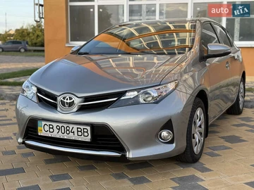 Авто Toyota Auris 2012 № 7890331
