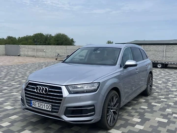Авто Audi Q7 2015 № 7890482