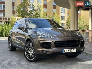 Авто Porsche Cayenne 2015 № 7890484