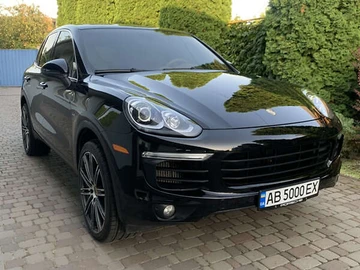 Авто Porsche Cayenne 2016 № 7890485