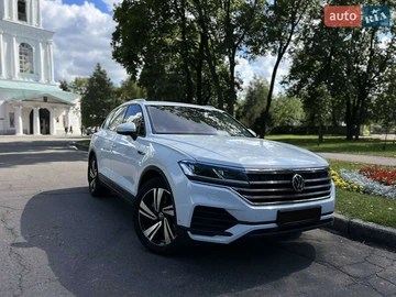 Авто Volkswagen Touareg 2019 № 7890490