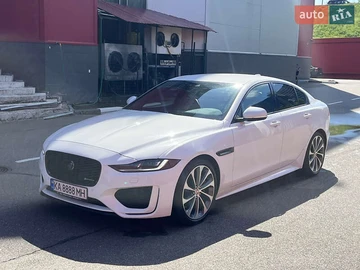 Авто Jaguar Xe 2020 № 7890492