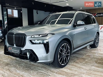 Авто BMW X7 2022 № 7890516