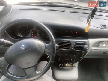 Авто Renault Scenic 2002 № 7890543