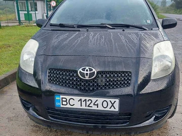 Авто Toyota Yaris 2007 № 7890627