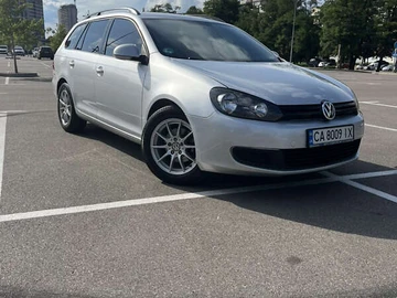 Авто Volkswagen Golf 2010 № 7891416