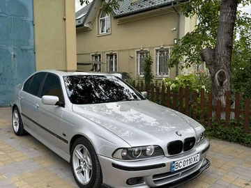 Авто BMW 5 Series 2000 № 7891449