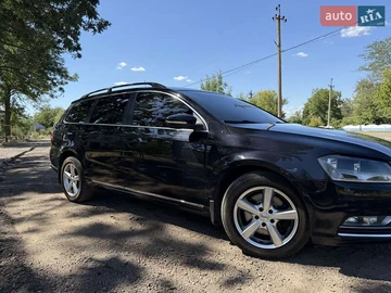 Авто Volkswagen Passat 2013 № 7891472