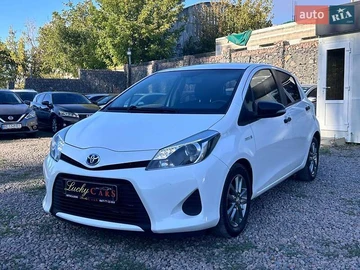 Авто Toyota Yaris 2012 № 7891500