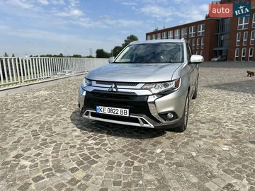 Авто Mitsubishi Outlander 2019 № 7891731