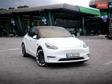 Авто Tesla Model Y 2023 № 7891819