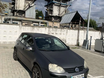 Авто Volkswagen Golf 2005 № 7891925