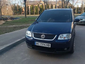 Авто Volkswagen Touran 2005 № 7892000