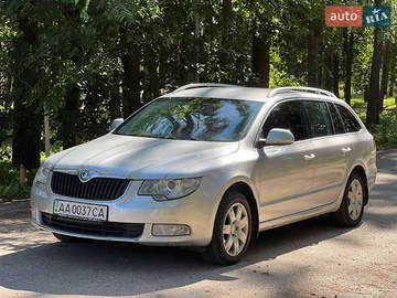 Авто Skoda Superb 2010 № 7892099