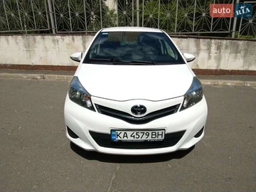 Авто Toyota Yaris 2013 № 7892196