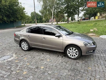 Авто Volkswagen Passat 2011 № 7892329