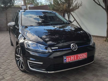 Авто Volkswagen E-Golf 2019 № 7892375