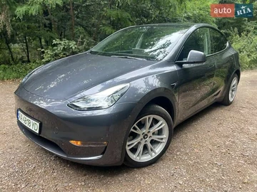 Авто Tesla Model Y 2023 № 7892566