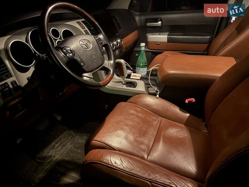 Авто Toyota Sequoia 2008 № 7892593