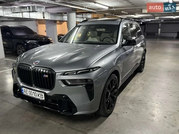 Авто BMW X7 2022 № 7892611