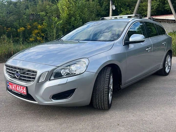 Авто Volvo V60 2012 № 7892633