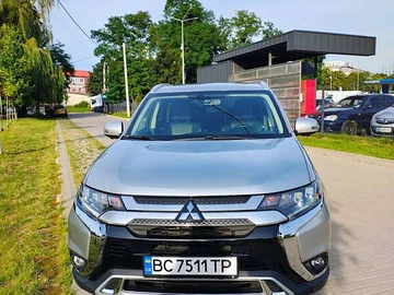 Авто Mitsubishi Outlander 2018 № 7892757