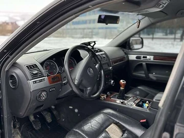 Авто Volkswagen Touareg 2004 № 7892863