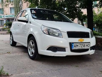 Авто Chevrolet Aveo 2010 № 7893029