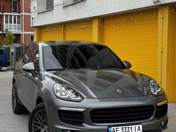 Авто Porsche Cayenne 2015 № 7893247