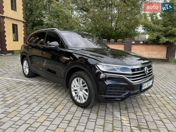 Авто Volkswagen Touareg 2019 № 7893282