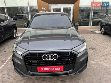Авто Audi Q7 2021 № 7893298