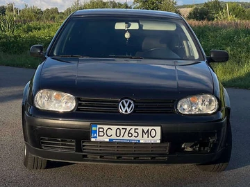 Авто Volkswagen Golf 2000 № 7893334