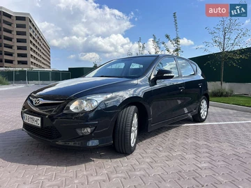 Авто Hyundai I30 2010 № 7893405