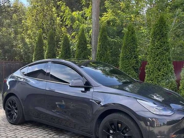 Авто Tesla Model Y 2024 № 7893664