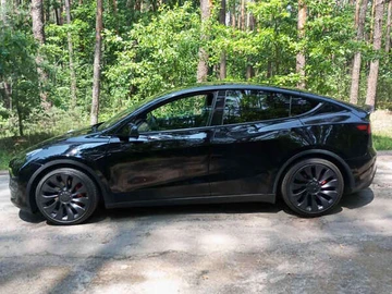 Авто Tesla Model Y 2022 № 7893674
