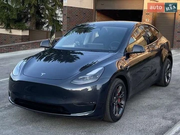 Авто Tesla Model Y 2024 № 7893686