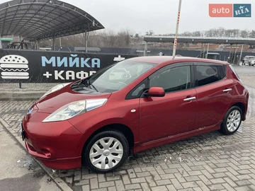 Авто Nissan Leaf 2013 № 7893924