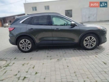 Авто Ford Escape 2019 № 7894088