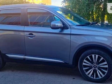 Авто Mitsubishi Outlander 2020 № 7894114