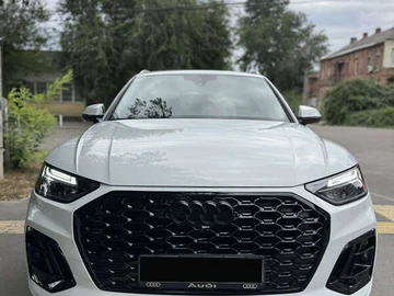 Авто Audi Q5 2023 № 7894196