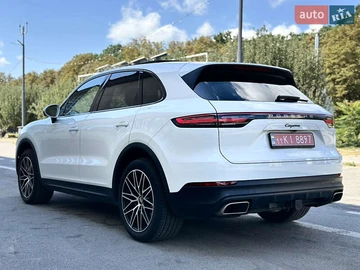 Авто Porsche Cayenne 2018 № 7894204